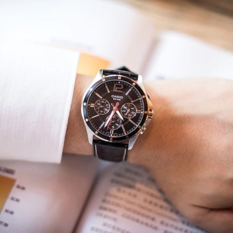 Casio ZEGAREK MĘSKI CASIO MTP-1374L-1AV (zd064b) + BOX