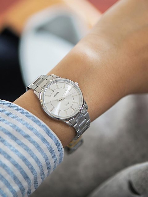 Casio ZEGAREK DAMSKI CASIO LTP-1303D-7AVDF (zd591a) + BOX