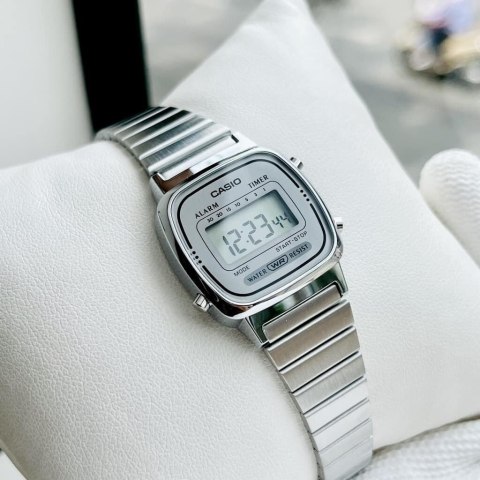 Casio ZEGAREK DAMSKI CASIO VINTAGE LA670WA-7D (zd597a) + BOX