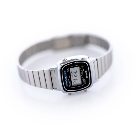 Casio ZEGAREK DAMSKI CASIO VINTAGE LA670WA-1D (zd597c) + BOX