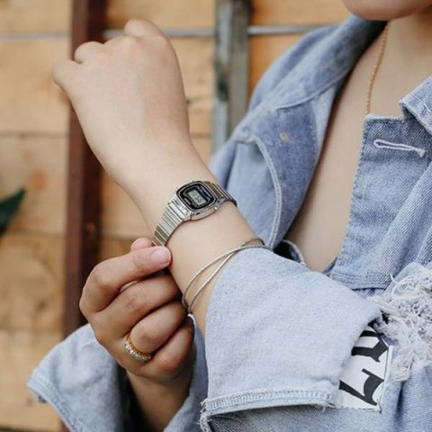 Casio ZEGAREK DAMSKI CASIO VINTAGE LA670WA-1D (zd597c) + BOX