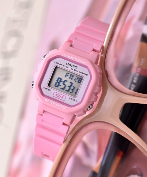 Casio ZEGAREK DZIECIĘCY CASIO LA-20WH-4A1 + BOX