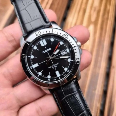 Casio Zegarek Męski Casio MTP-VD01L-1EV + BOX