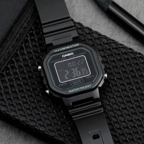 Casio ZEGAREK DZIECIĘCY CASIO LA-20WH-1BDF + BOX