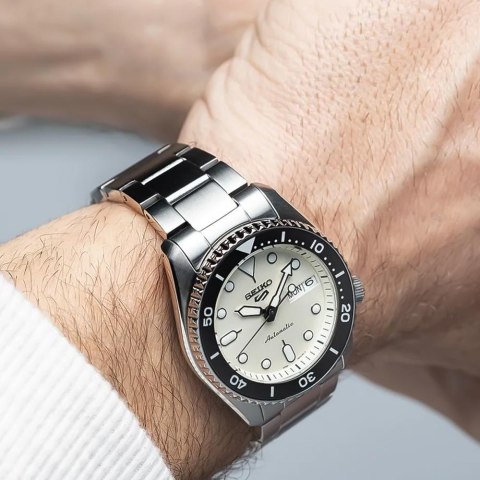 Seiko ZEGAREK MĘSKI SEIKO 5 Sports SRPK31K1 AUTOMAT + BOX
