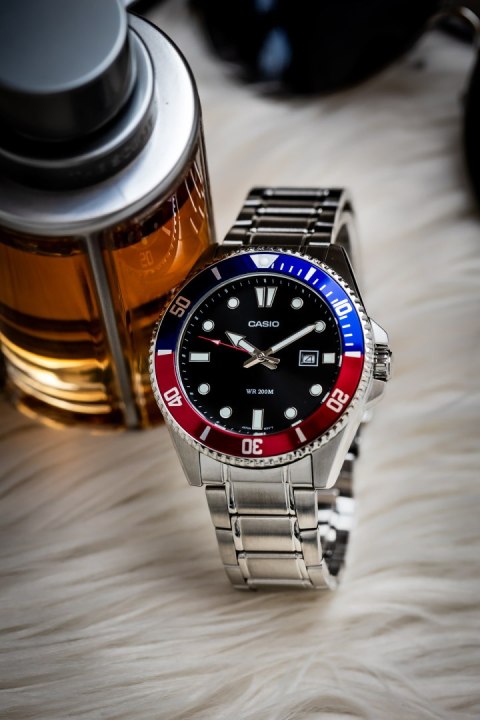 Casio Zegarek Męski Casio MDV-107D-1A3 + BOX