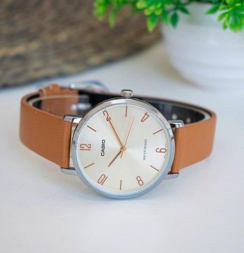 Casio ZEGAREK DAMSKI CASIO LTP-VT01L-5B + BOX