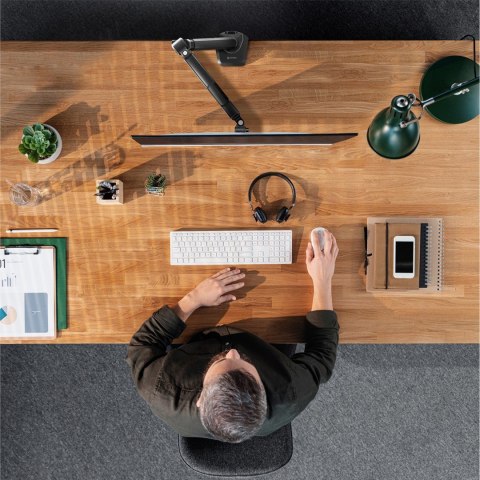 ONKRON G90-B Uchwyt biurkowy obrotowo-nachylny do monitora 13"-34" maks 10 kg, z obracaniem, czarny